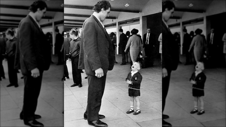 andre meeting small boy