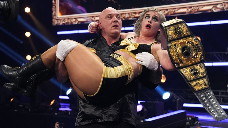 Toni Storm escapes with her title at Dynasty