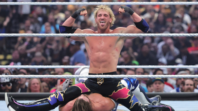 Logan Paul dramatically pinning AJ Styles at WrestleMania 41
