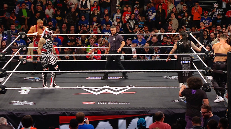 Everyone in the ring