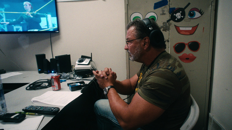Al Snow sitting monitor