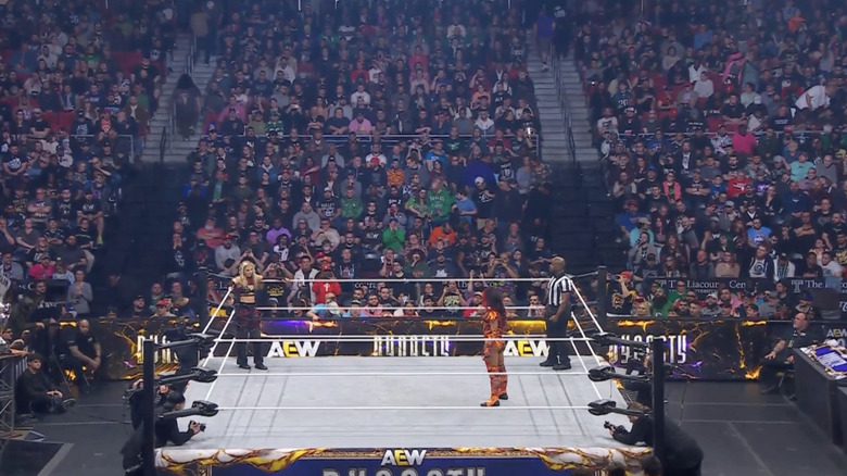 The two women in the ring