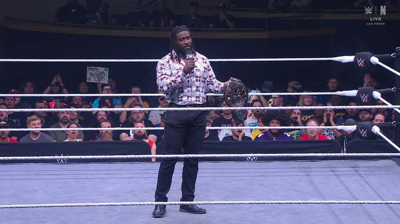 Femi speaking in the ring